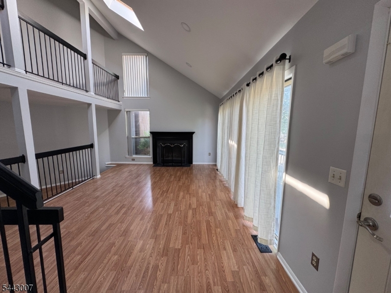 3811 Bloomingdale Dr