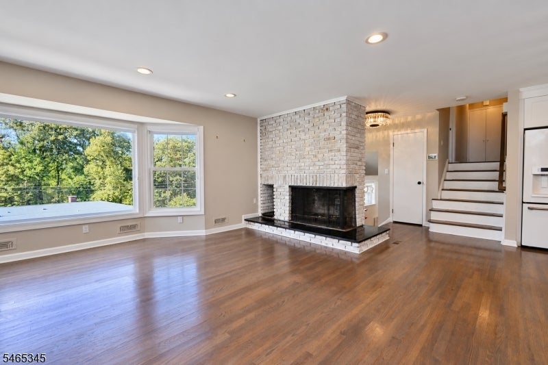 22 Mountainside Dr