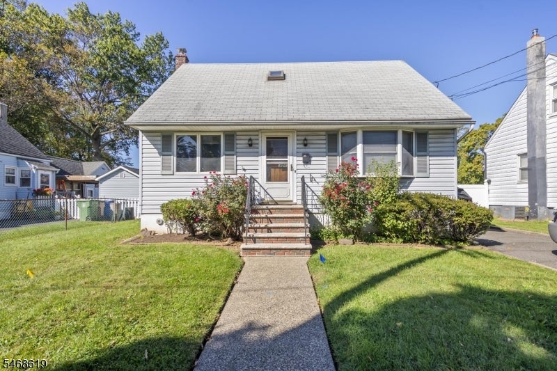 406 W 15th St