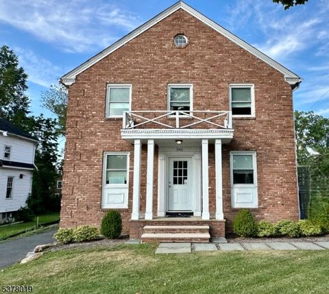 Photo of 346 Main St, Chatham, NJ 07928 (MLS # 3994595)