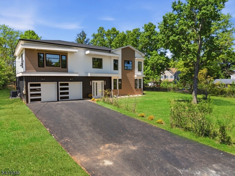3 Tyne Ct