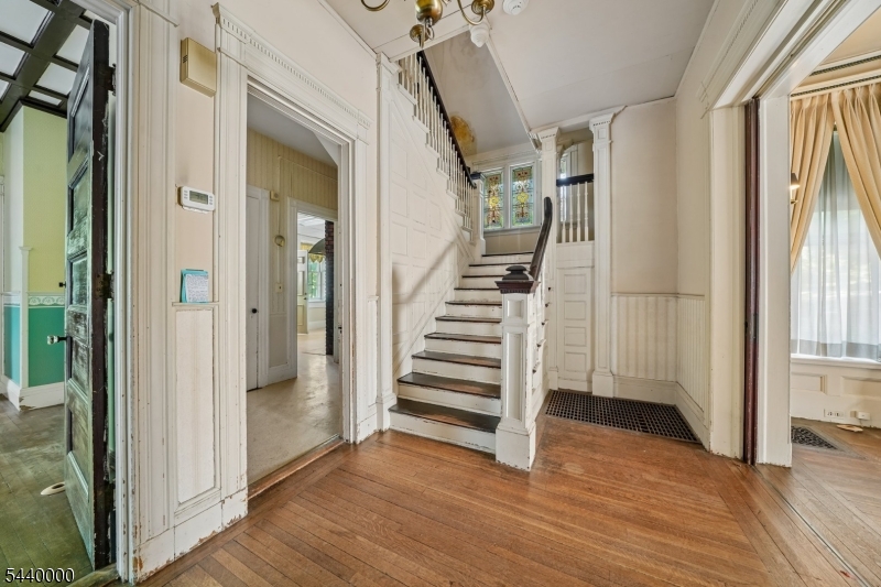 279 Scotland Rd