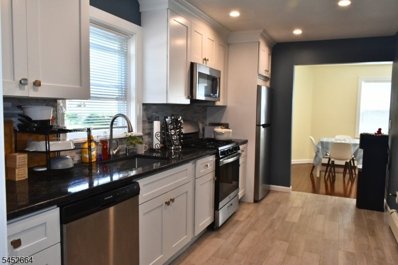 139 Ray St 1
