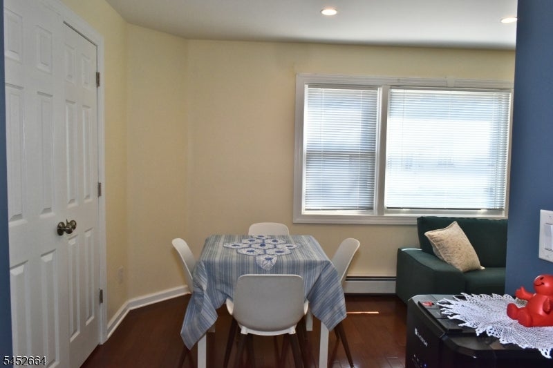 139 Ray St 1