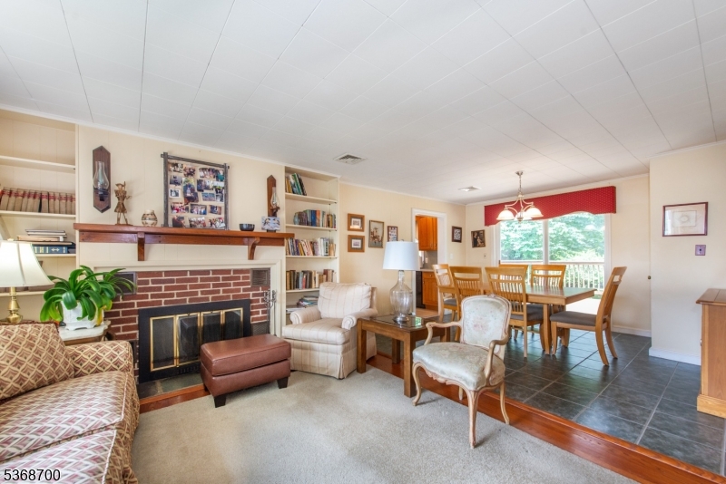 60 Riverside Dr