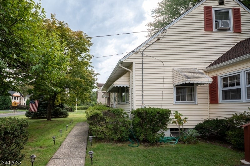 2281 Morse Ave