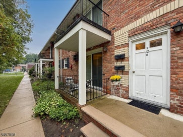 320 South St E Morristown Town NJ 07960