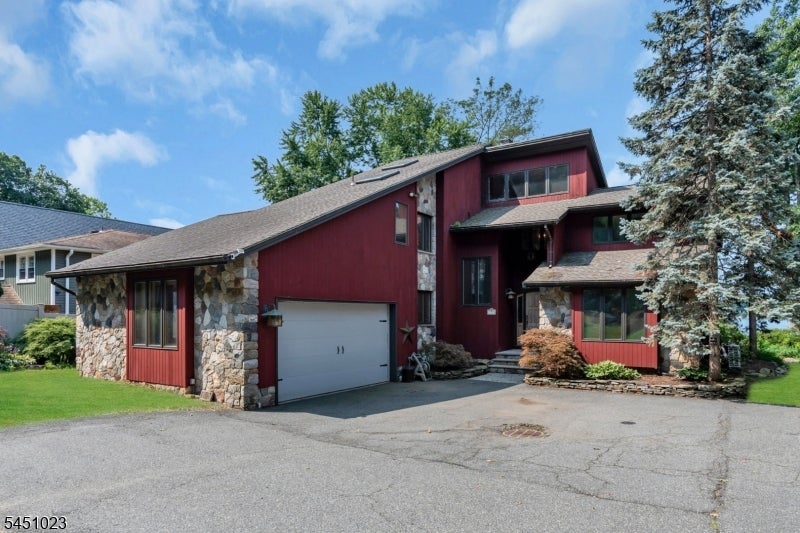 79 Castle Rock Rd
