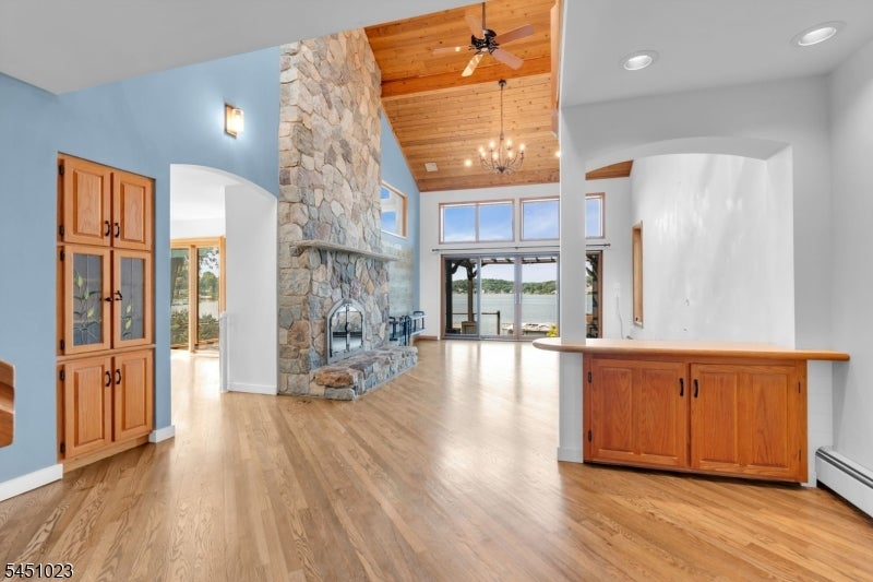 79 Castle Rock Rd