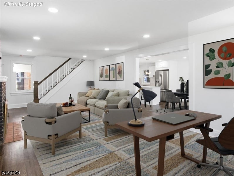 92 Mountain Ave