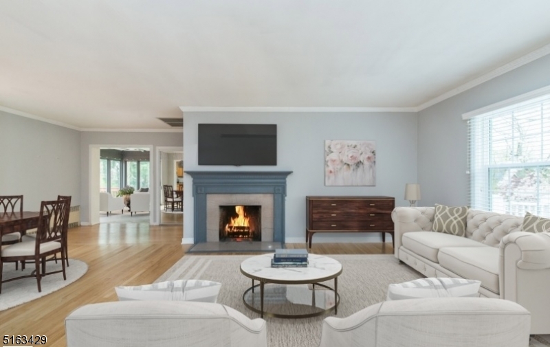 330 Morris Ave