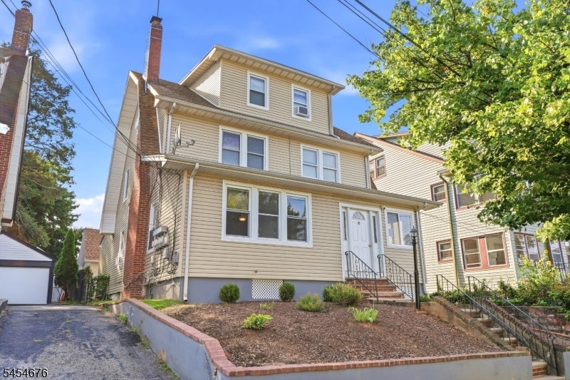 18 Winfield St