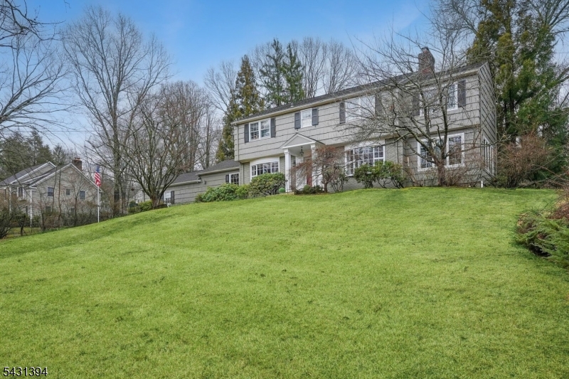 29 Blackberry Ln