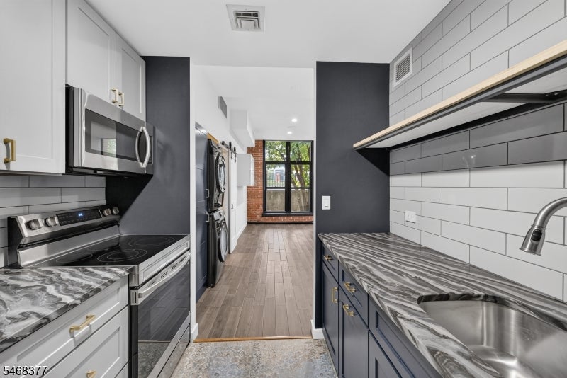 262 Main St 101