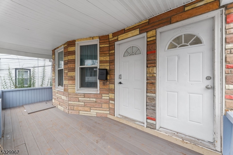 18 Lowden St 2nd Floor