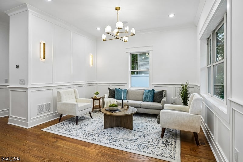31 Butler Pkwy