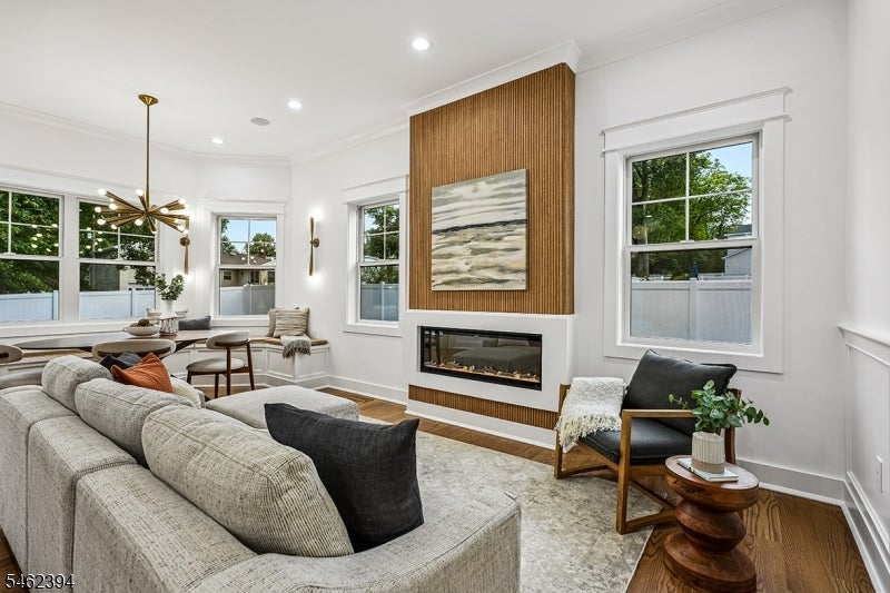 31 Butler Pkwy