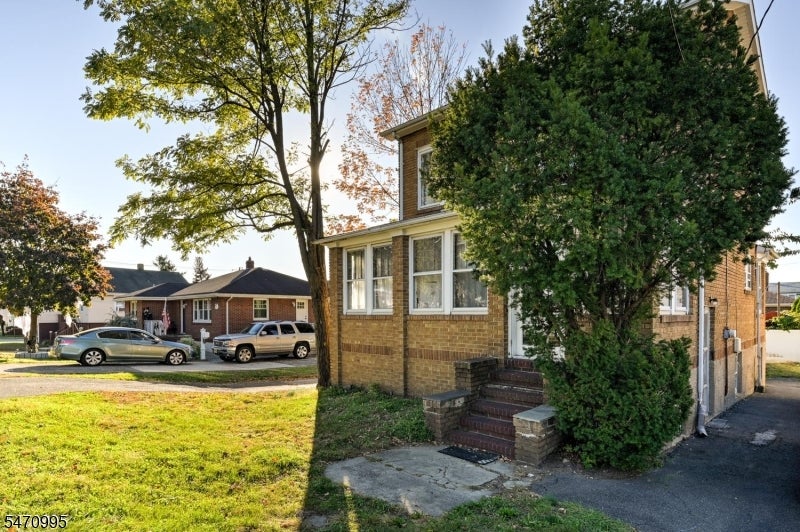 553 Moonachie Rd