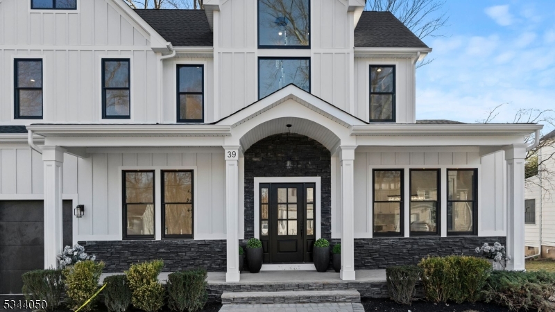39 Beverly Rd