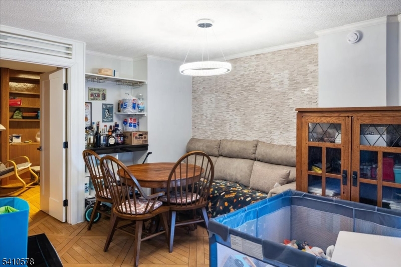 2208 Harmon Cove Tower