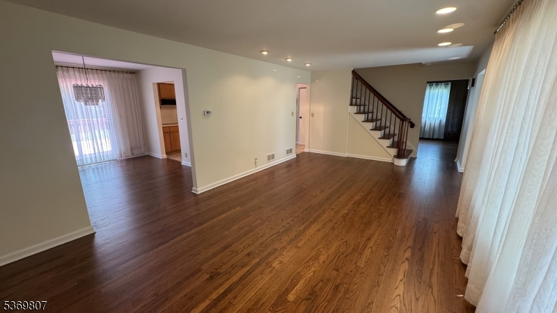 224 W Mount Pleasant Ave