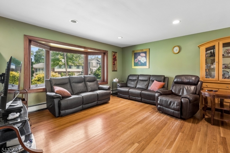 112 Pitt Rd