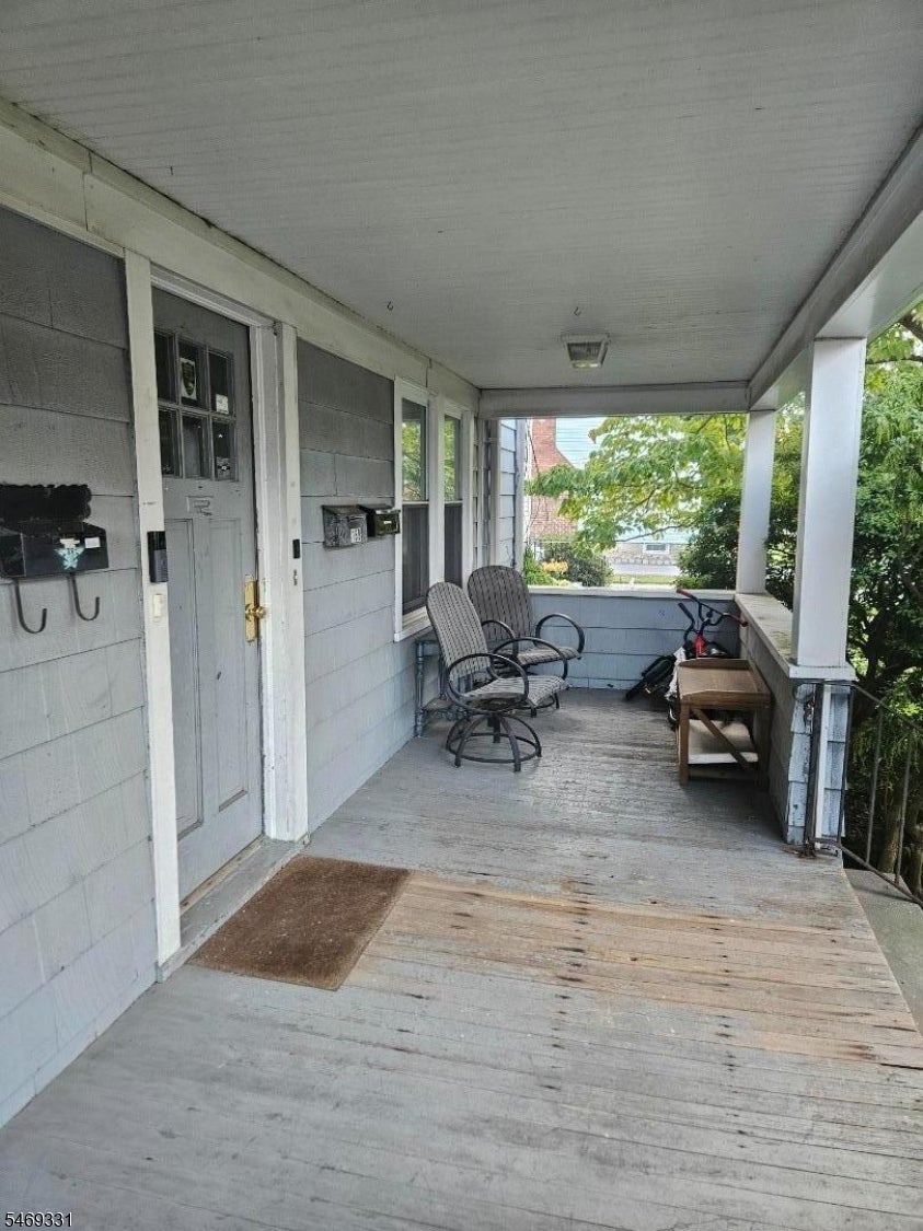 18 Sherman Ave