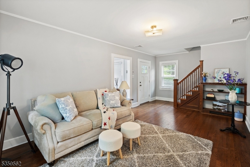 41 Debbie Pl
