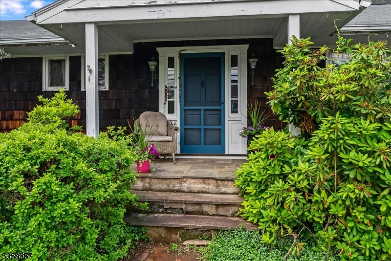 18 Pottersville Rd