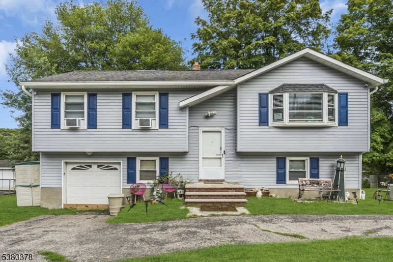 408 Canistear Rd