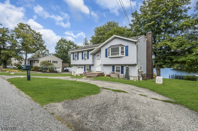408 Canistear Rd