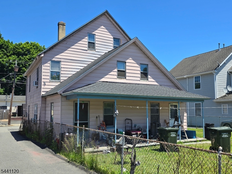 6 8 Fern Ave