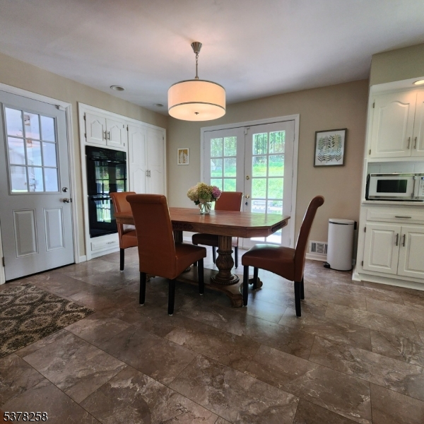 955 Middleville Rd