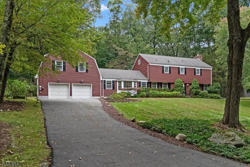 84 Fox Hollow Rd