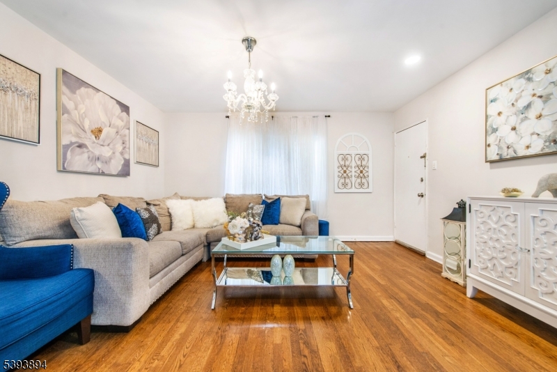 152 Belleville Ave 1