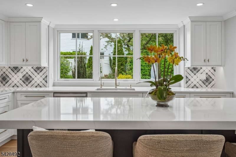 18 Sandy Hill Rd