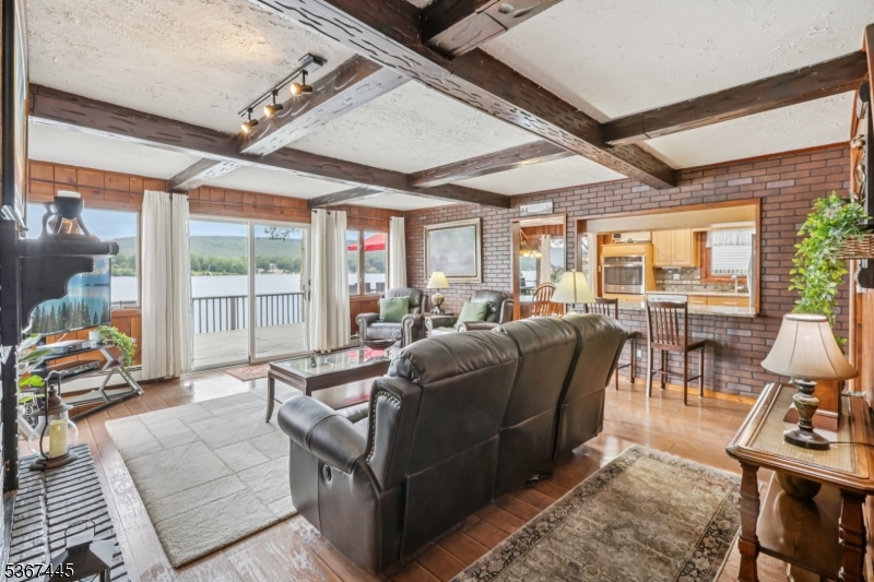 62 Board Rd