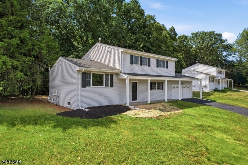 334 Daniel St