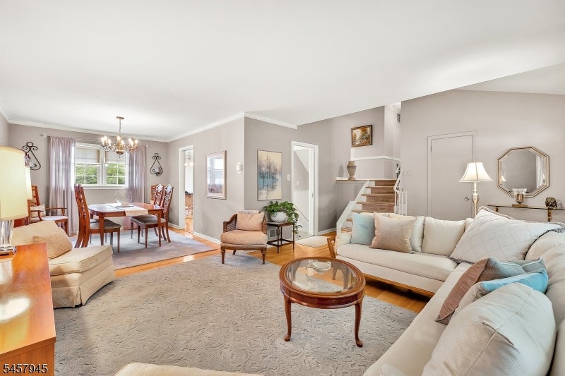 32 Gordon Pl