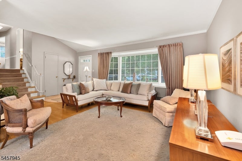 32 Gordon Pl