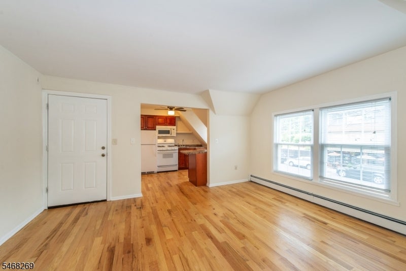 548 Franklin Ave 1