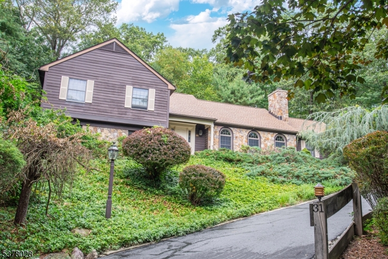 31 Cheyenne Dr