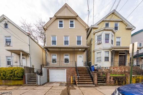 322 Court St Elizabeth City NJ 07206