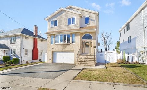 17 Pleasant Pl Kearny Town NJ 07032