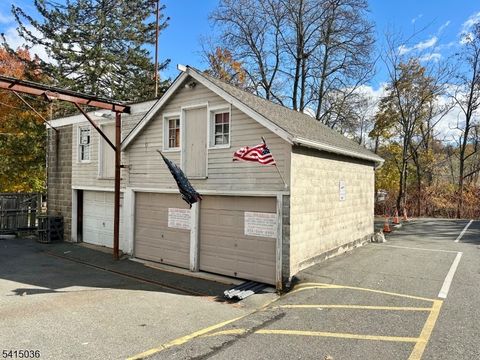 11 Park Pl Verona Twp. NJ 07044