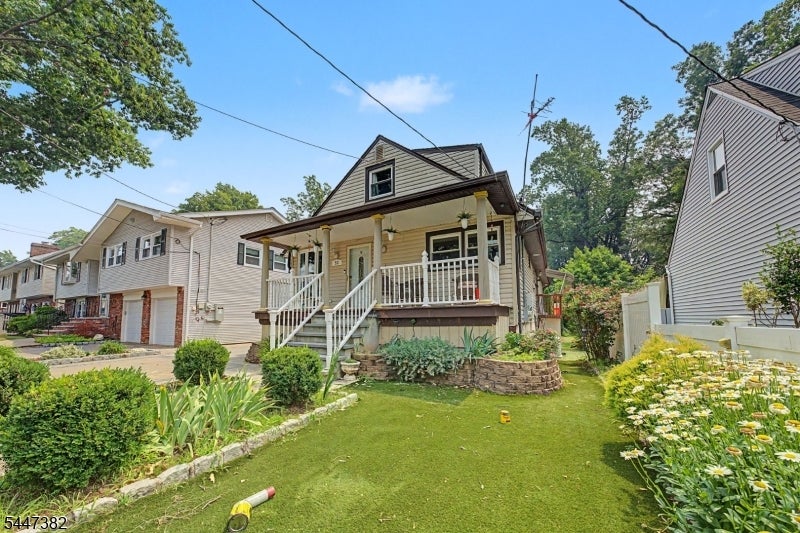92 Blauvelt Ave