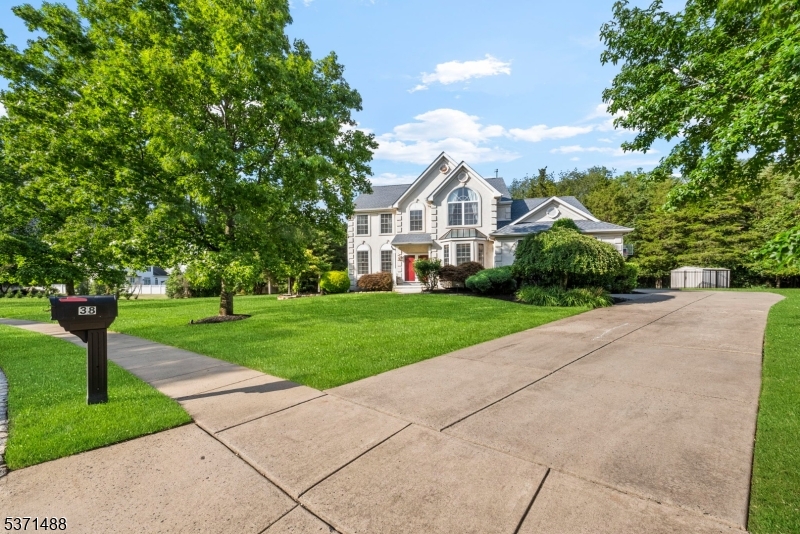 38 Margaret Dr