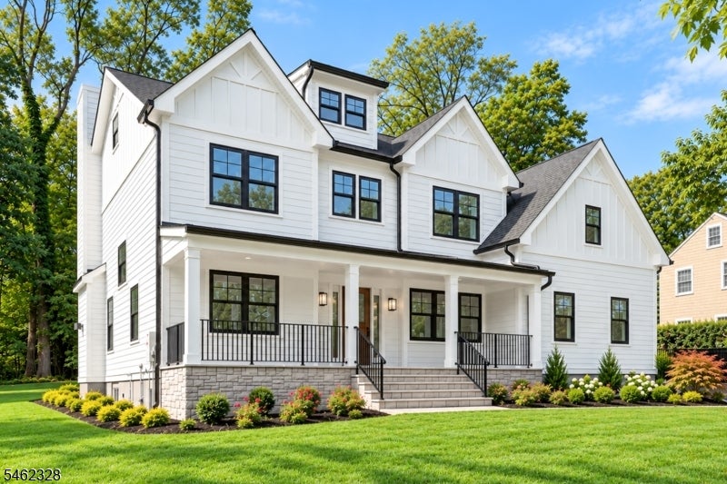 152 Central Ave