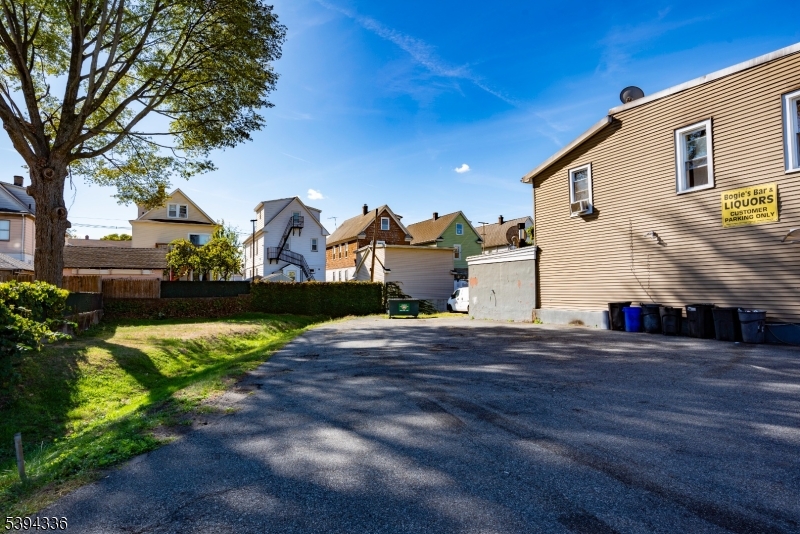 142-146 Division Ave