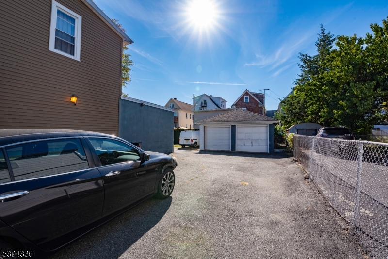 142-146 Division Ave